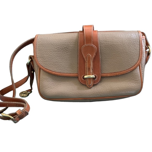 Dooney & Bourke Handbags - Vintage Dooney & Bourke Equestrian Shoulder Bag R53